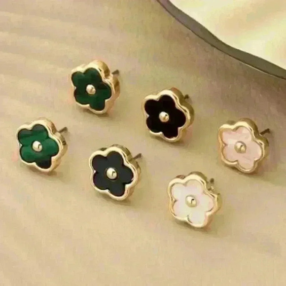 Three Pairs of Clover Stud Earrings Set: Green White and Black - Picture 1 of 3